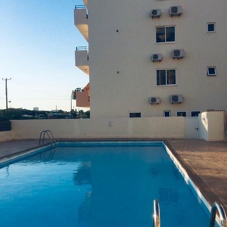 Pool Apartment 라르나카 외부 사진